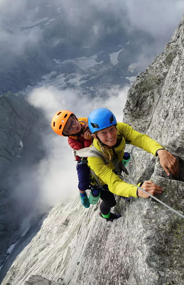 Les Mauvais Garçons Les Deux Alpes Âgés de 3 et 7 ans, deux enfants deviennent les plus jeunes personnes à